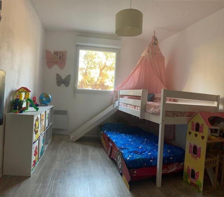 Appartement T3 Rez De Jardin, Piscine