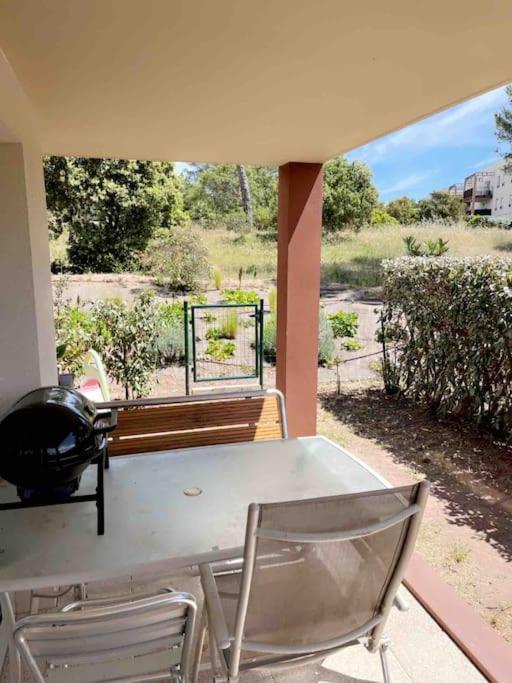 T3 Rez De Jardin, Piscine Appartement Fréjus